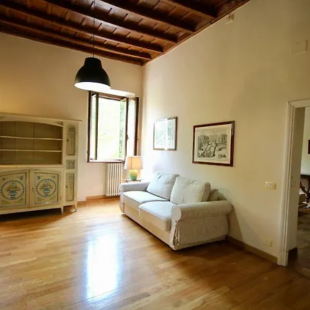 Romantic Trastevere Lungara Flat